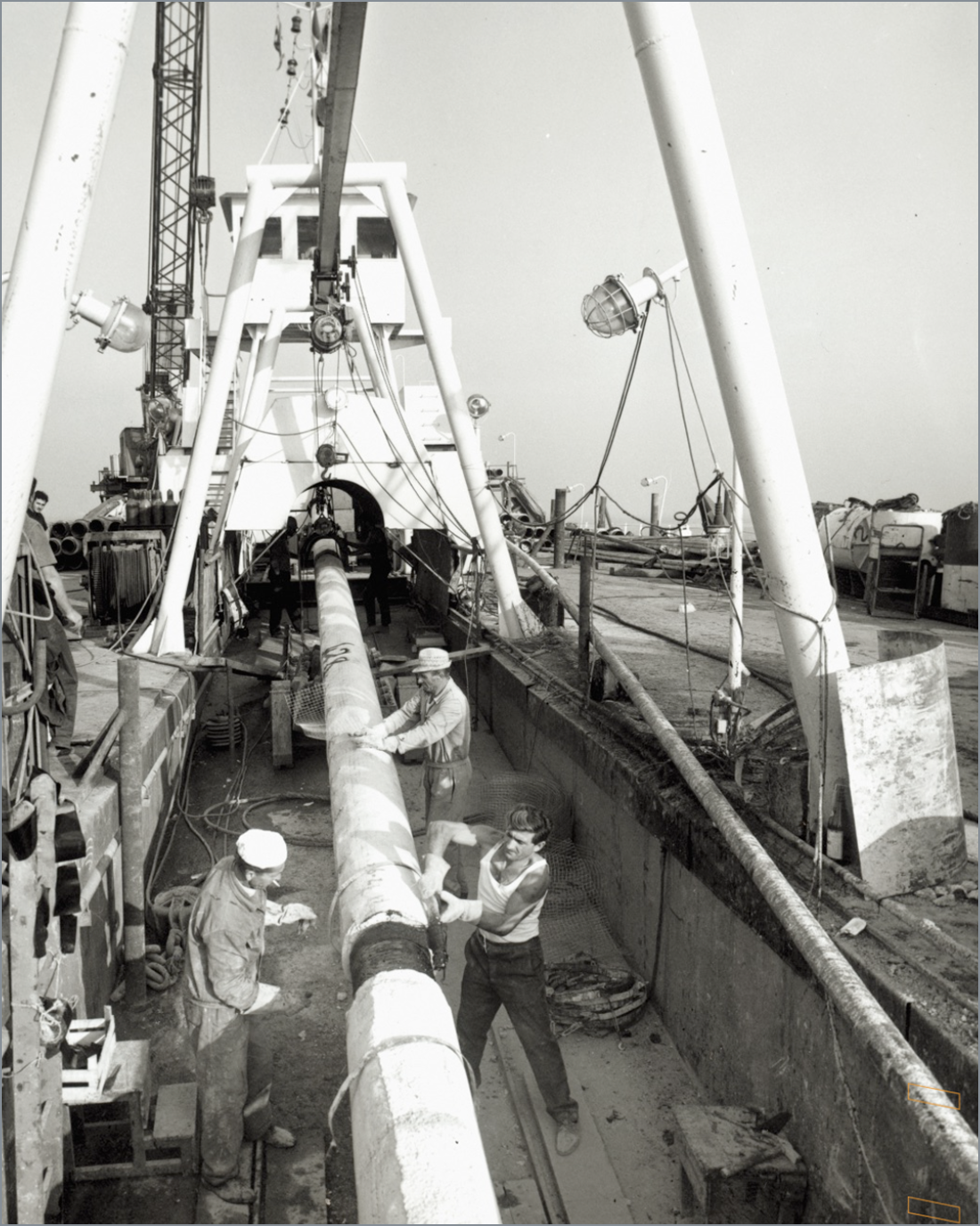 1969
